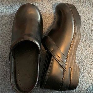 dansko professional clog